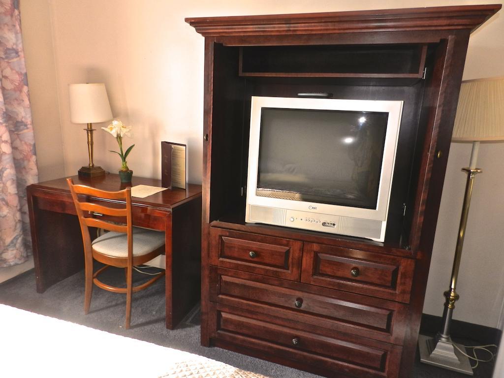L'Auberge De L'Aeroport Inn Dorval Room photo
